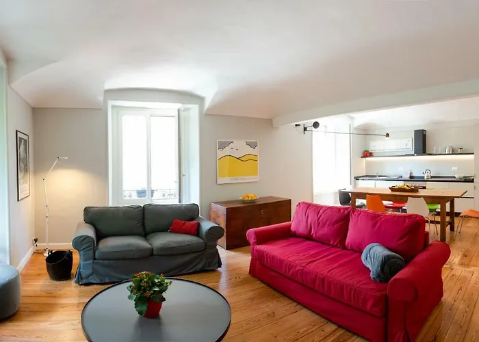 Comfort For Groups & Families In City Center