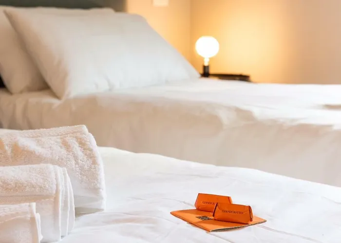 Comfort For Groups & Families In City Center